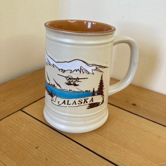 Alaska Bald Eagle Embossed Coffee Mug Vintage Ceramic Cup 1983 ACE Japan 16oz - Picture 2 of 7
